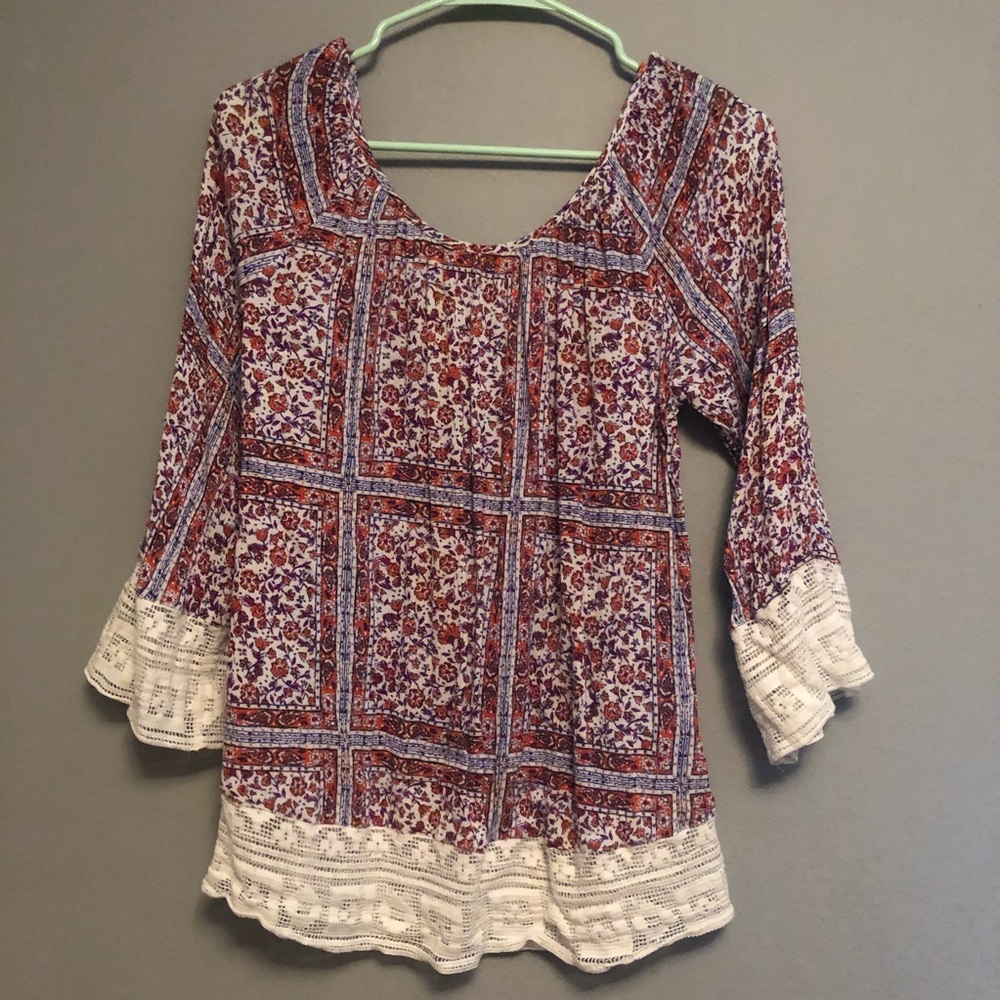Patterned top - Picture 2 of 2
